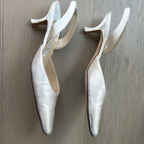 Manolo Blahnik Carolyne Bridal Slingback Heels - Picture 3 of 7